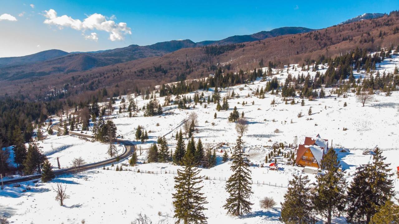 Complex Hotelier Cota O Mie Sinaia Ngoại thất bức ảnh